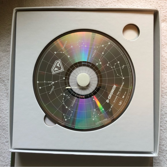 D-Crunch - Across the Universe - K-pop CD Box Set - Picture 5 of 7